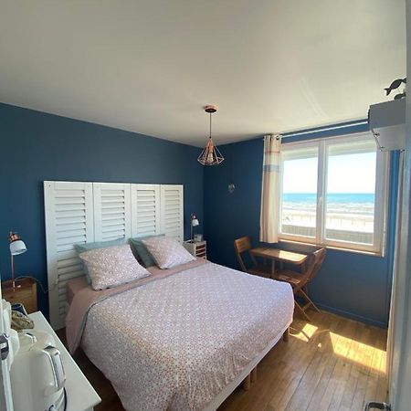 Chambre D'Hotes "Lumiere Du Cap" Vue Mer บาร์เนอวีย์-แกร์เตอเร ภายนอก รูปภาพ